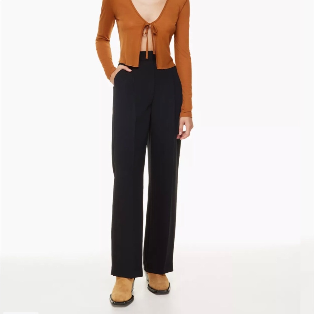 Aritzia effortless pant in black